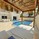 Mediterranean Breeze * Protaras