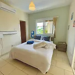 Villa Mediterranean Breeze