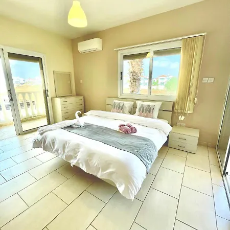 Mediterranean Breeze