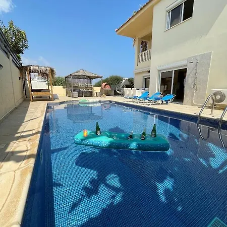 Villa Mediterranean Breeze *