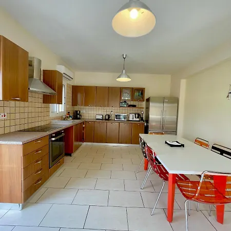 Mediterranean Breeze 프로타라스