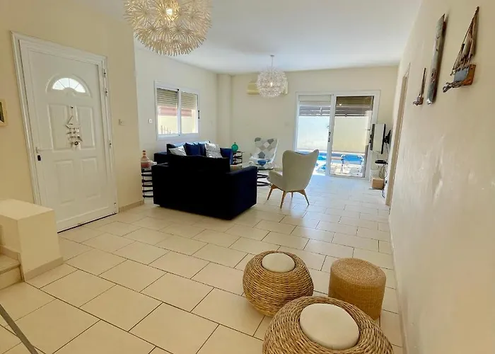 Villa Mediterranean Breeze